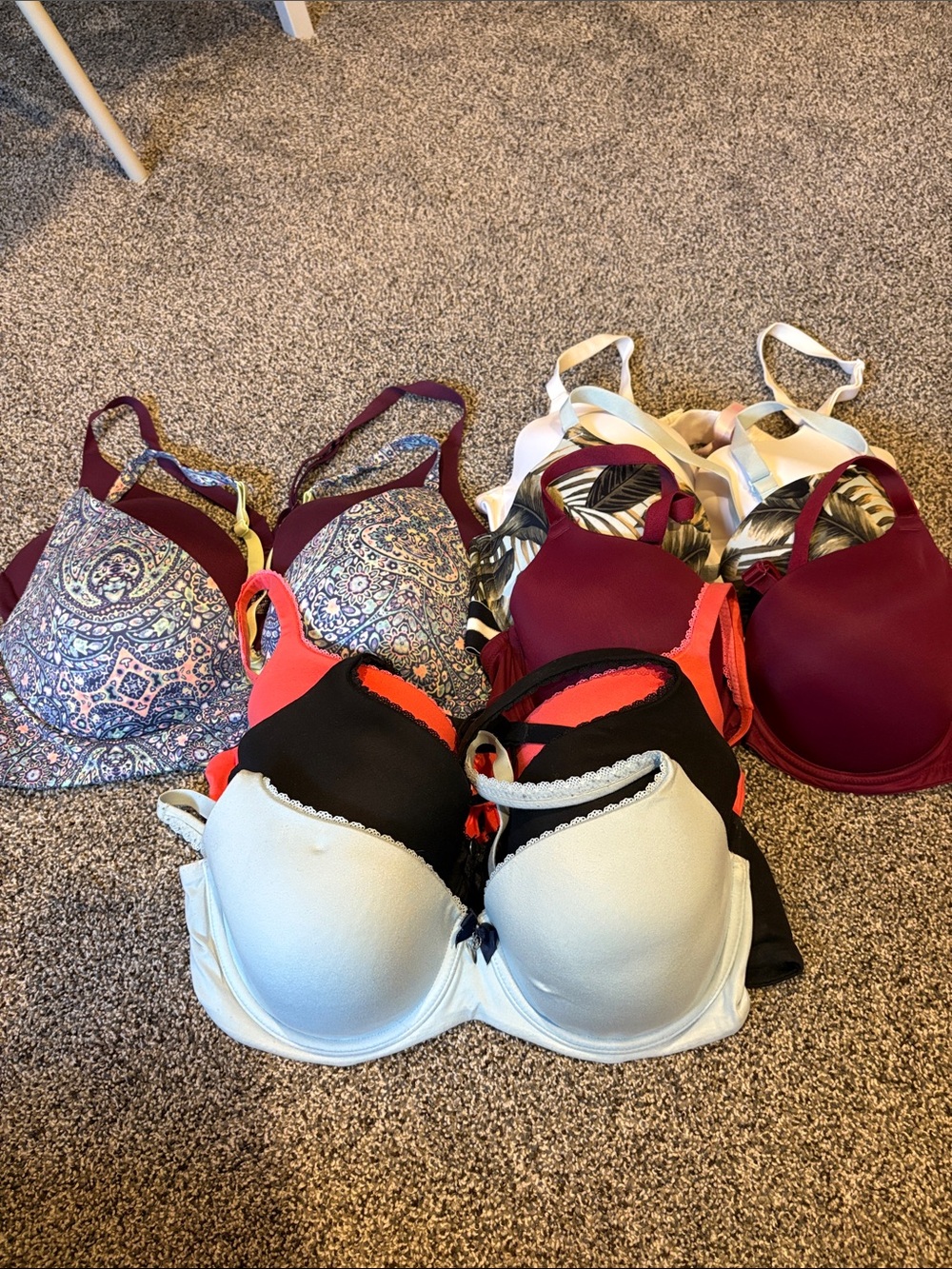 Victoria secret bras 36D